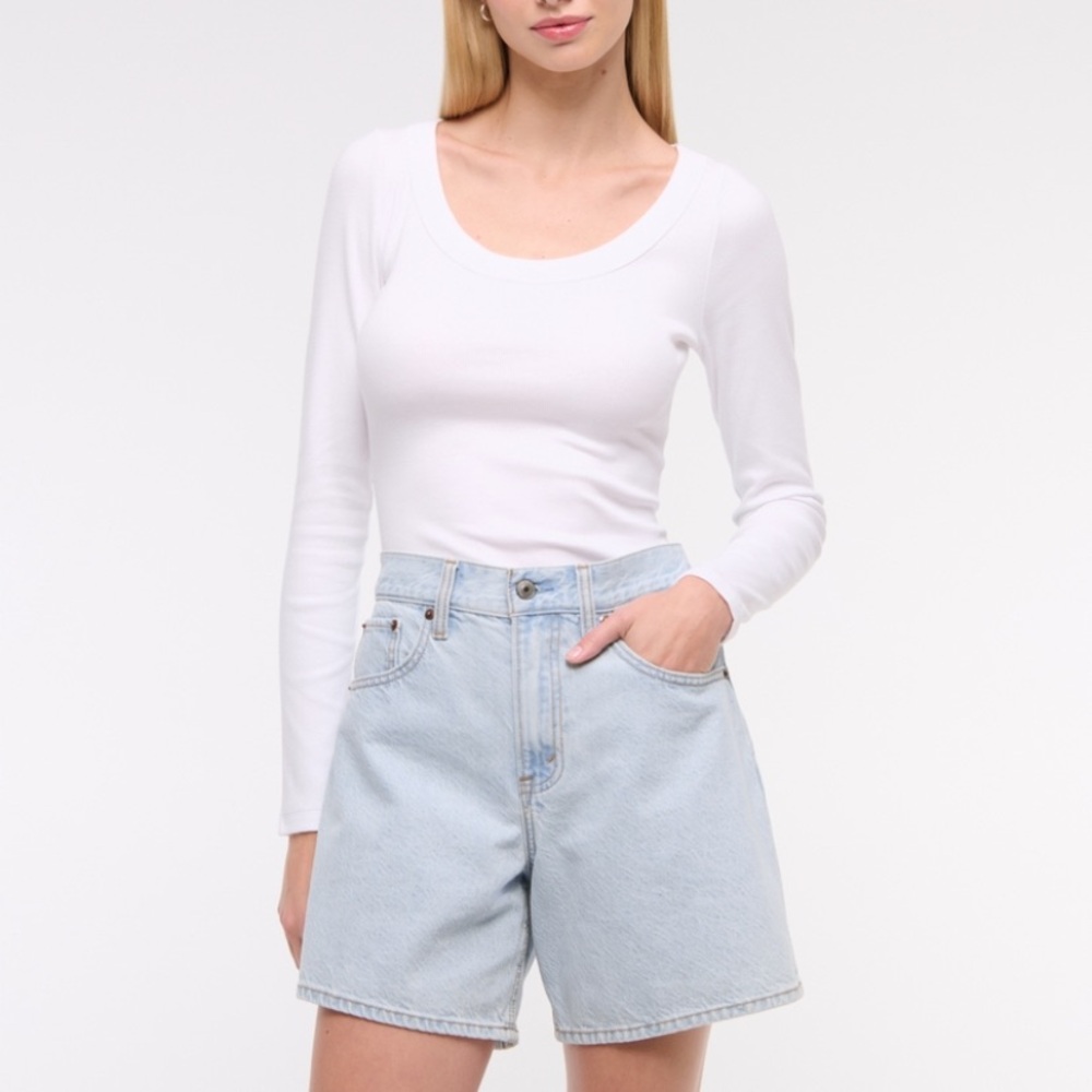 Abercrombie The Loose High Rise Short